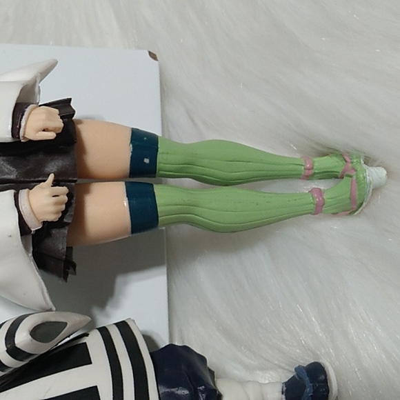 SALE! Demon Slayers Bundle Of 3 W/No Stands Included Great Condition - Picture 7 of 15